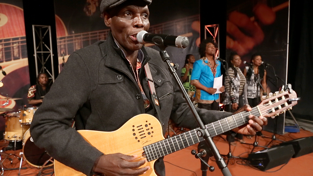 Zimbabweans Mourn Music Legend Oliver Mtukudzi