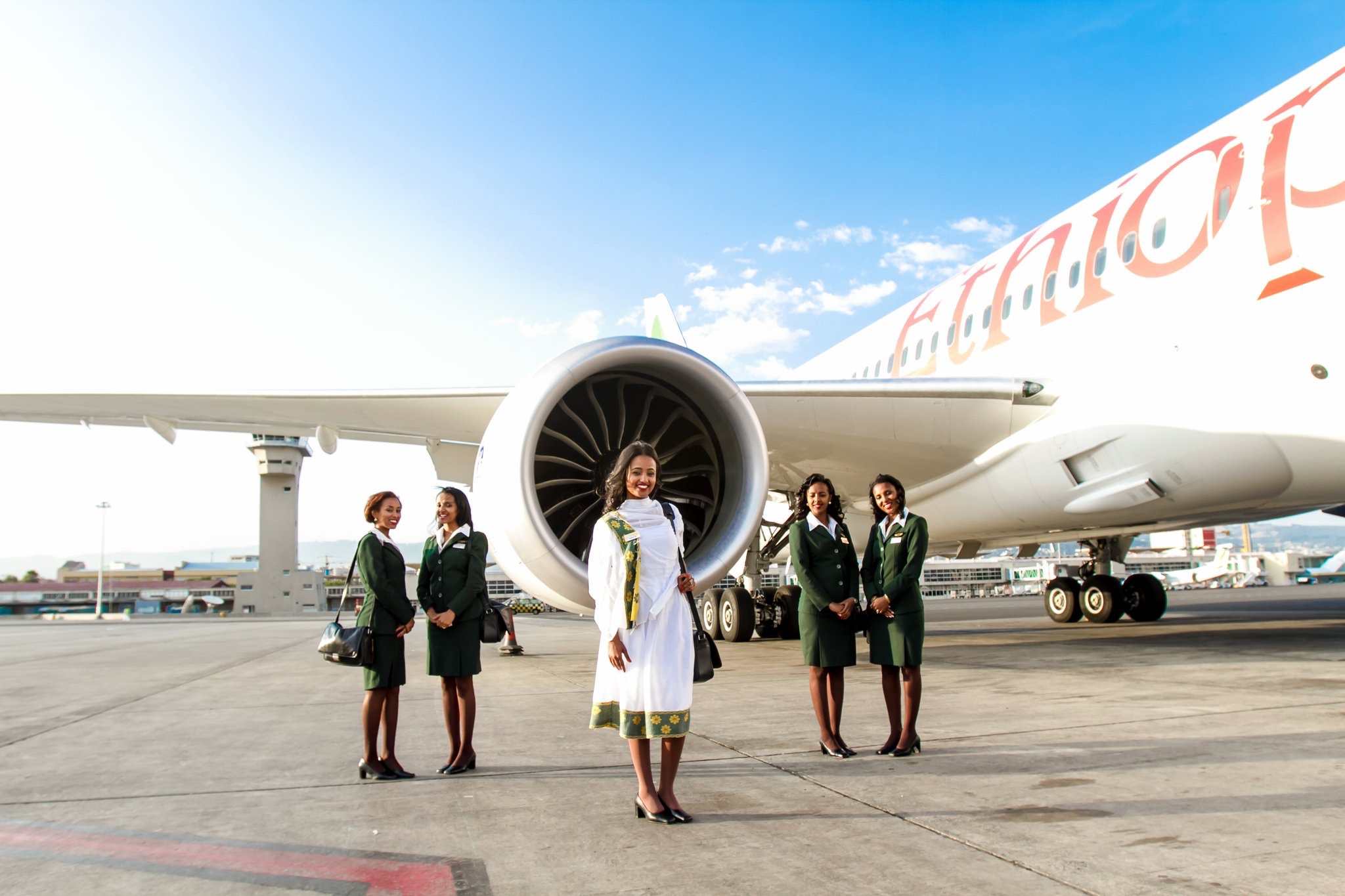 Ethiopian airlines отзывы. Самолеты Эфиопиан Эйрлайнс. Ethiopian самолет Ethiopian Airlines. Эфиопские авиалинии Авиапарк.
